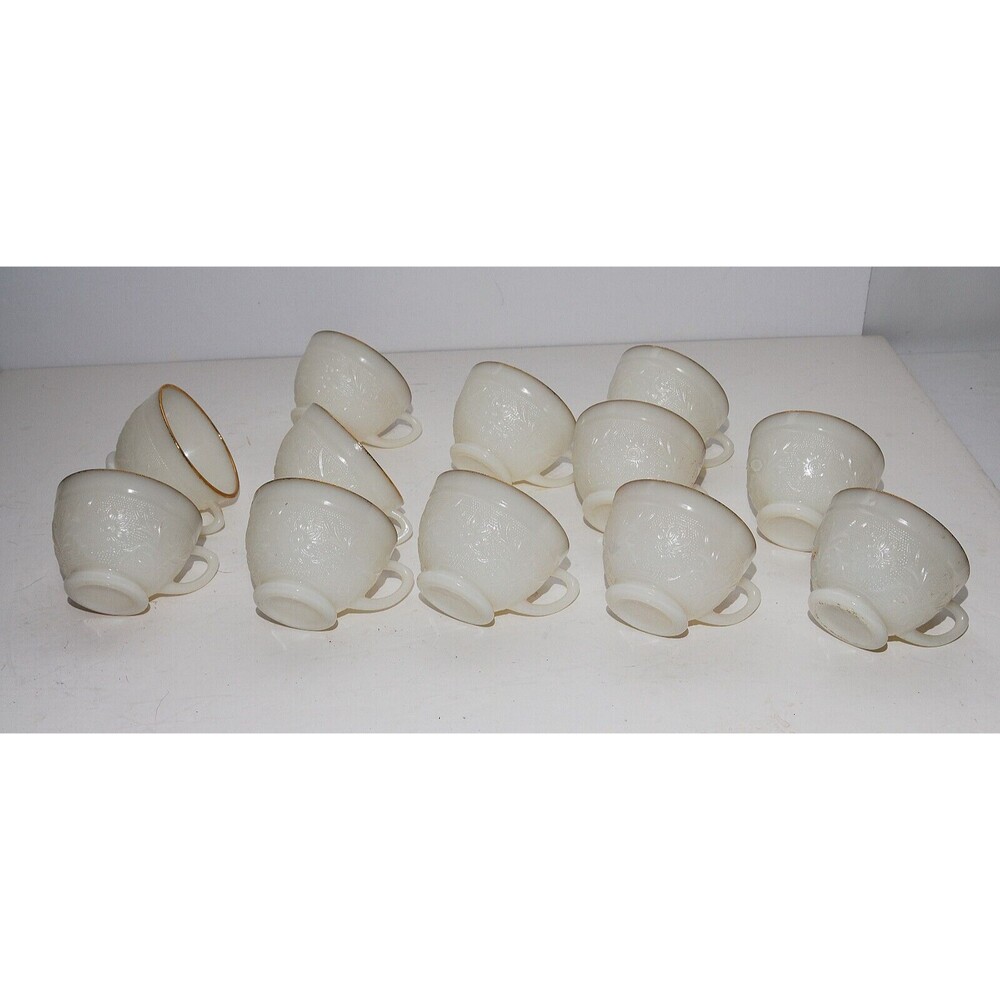 Anchor Hocking Sandwich Ivory Punch  Cups Gold Trim Qty: (12)